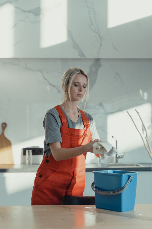 Come Pulire i Mobili della Cucina Dentro e Fuori - TiSpiegoCome.it