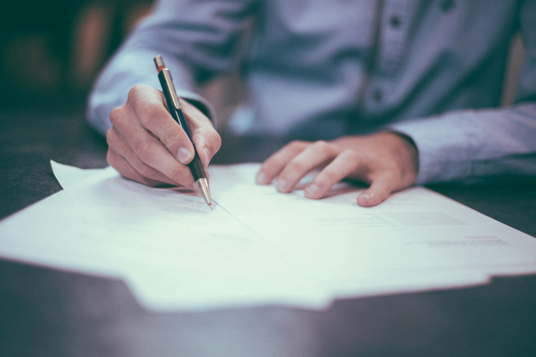 Lettera di presentazione e documenti per una candidatura di lavoro